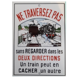 Carte postale Ne traversez pas "émaillerie du Dauphiné"
